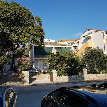 Apartman Vesna Pag Daire Pag Town Dış mekan fotoğraf
