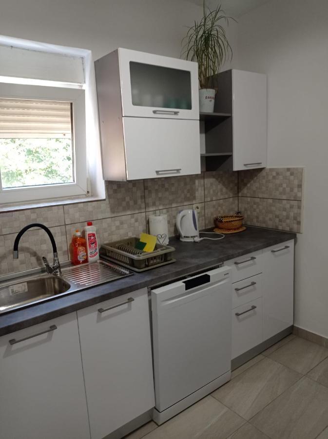 Apartman Vesna Pag Daire Pag Town Dış mekan fotoğraf
