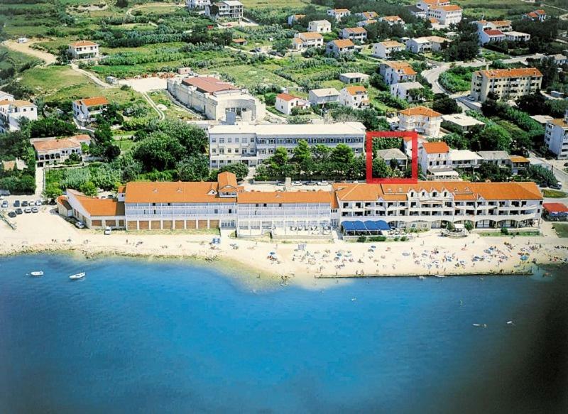 Apartman Vesna Pag Daire Pag Town Dış mekan fotoğraf